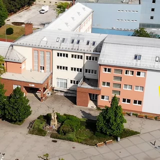 Gymnázium v Topoľčanoch - 85. výročie založenia