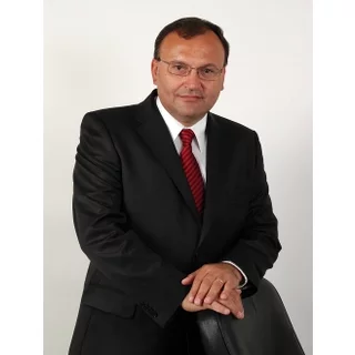 HOSŤ - primátor Ing.Peter Baláž
