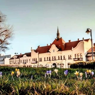 MESTO TOPOĽČANY - VEREJNÉ STRETNUTIA S OBYVATEĽMI