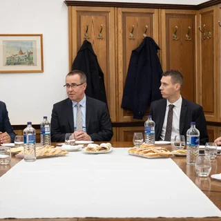 PETER PAMULA NA RADNICI