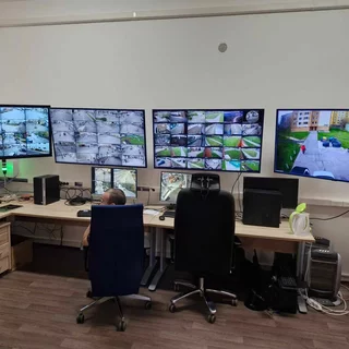 REKONŠTRUKCIA VEREJNÝCH TOALIET/KAMEROVÝ SYSTÉM