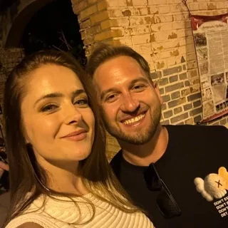 SAMUEL TOMEČEK A NATÁLIA HATALOVÁ - SILUETA