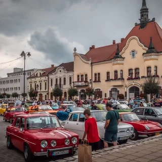 Zraz historických vozidiel v Topoľčanoch